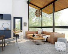 Sztuka aranżacji galerii ściennej: Jak wyróżnić ulubione zdjęcia i obrazy