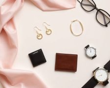 Quiet luxury dodatki: jak wybrać subtelne akcesoria podkreślające dyskretny luksus i minimalizm