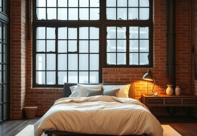 Styl industrialny w sypialni: jak połączyć surowość z komfortem i funkcjonalnością