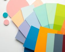 Jak sprytnie dobrać paletę kolorów na start, unikając typowych błędów i remontów